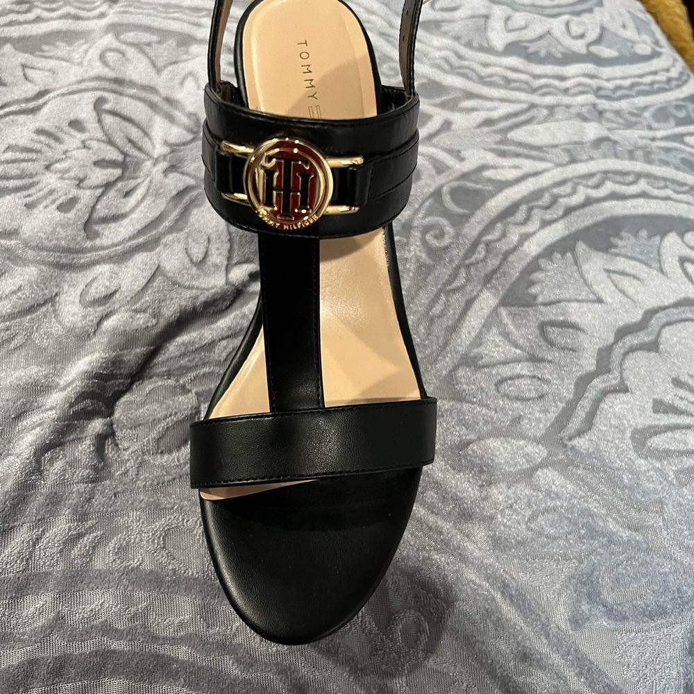 Tommy Hilfiger wedge sandal